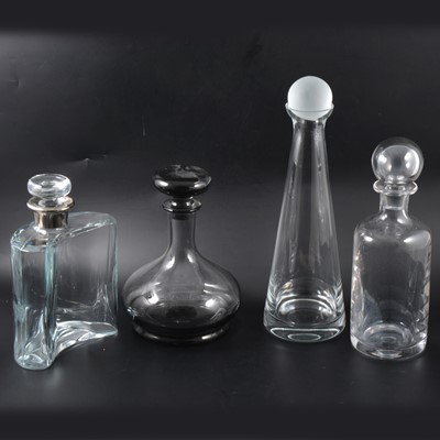 Lot 53 - Three boxes of contemporary glassware and decanters