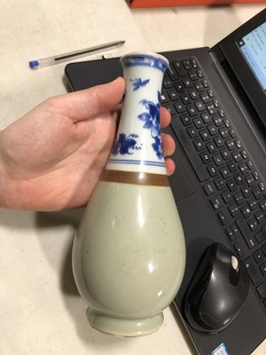 Lot 83 - Three Chinese porcelain vases