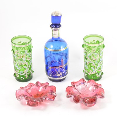 Lot 78 - A collection of decorative glass