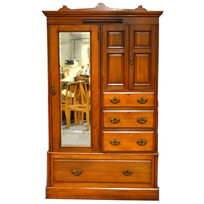 Lot 529 - Walnut compactum