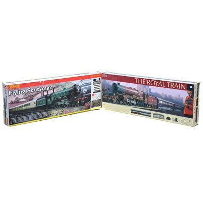 Lot 35 - Two Hornby OO gauge model railway sets; R1039 '...