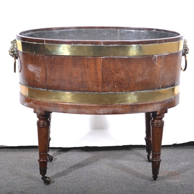 Lot 466 - George III mahogany cellaret.