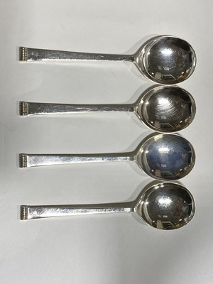 Lot 86 - Silver canteen of cutlery, twelve place setting