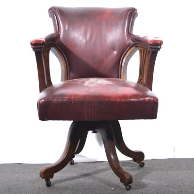 Lot 440 - An Edwardian leather-upholstered swivel office chair.