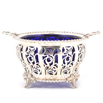 Lot 127 - A Victorian style silver basin