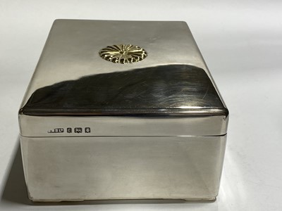 Lot 144 - A silver box