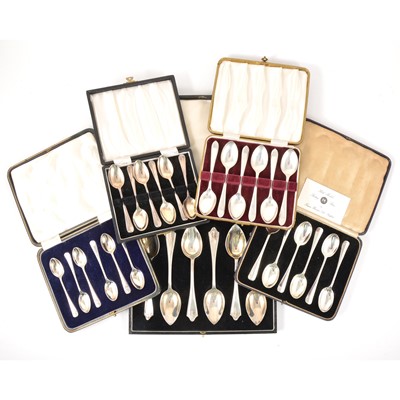 Lot 89 - Set of six silver grapefruit spoons, Barker Brothers Silver Limited, Birmingham 1938 and other silver spoons.