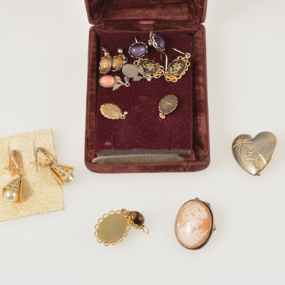 Lot 321 - A collection of earrings and chains, some gold.