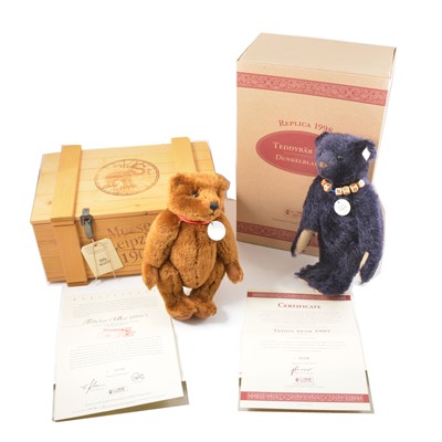 Lot 51 - Two Modern Steiff teddy bears, Bar 420351 and Teddy bear 1909 dark blue.