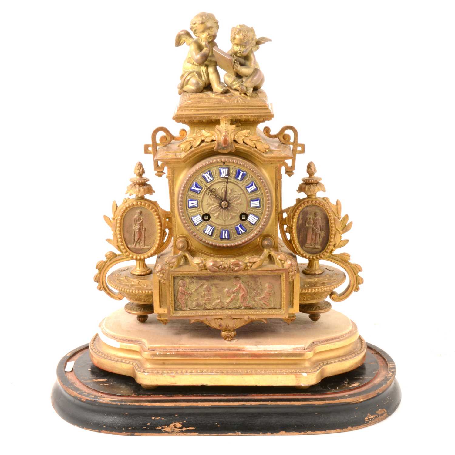 Lot 143 - 19th Century French gilt spelter mantel clock