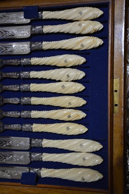 Lot 211 - Collection of silver plated cutlery