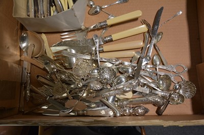 Lot 211 - Collection of silver plated cutlery