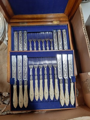 Lot 211 - Collection of silver plated cutlery