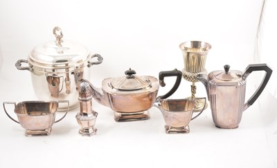 Lot 218 - Collection of silver plated wares