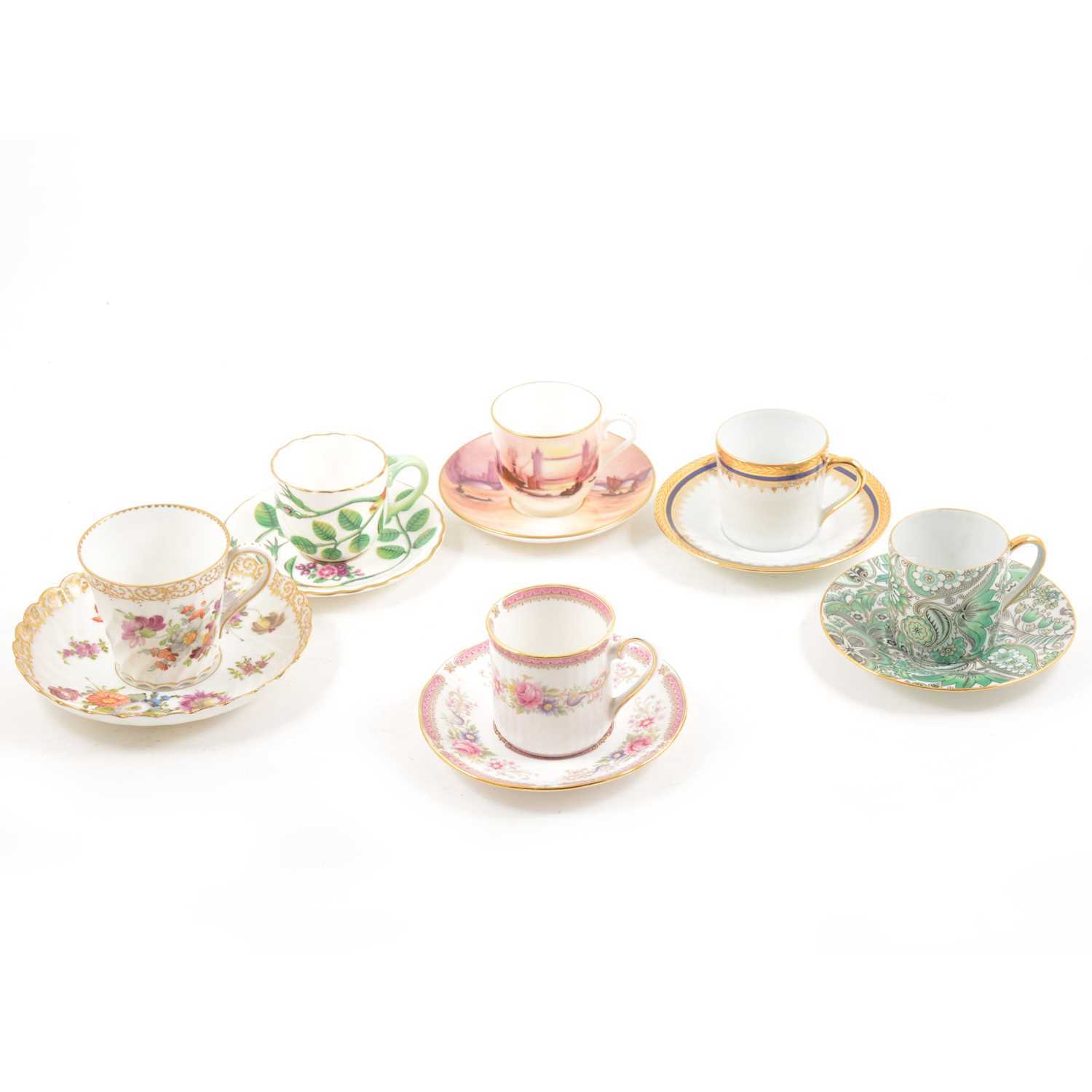 Lot 59 - Collection of cups and saucers