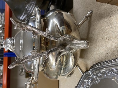 Lot 56 - Silver plated tureen