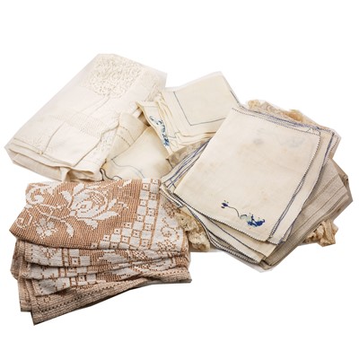 Lot 276 - Two boxes of linen and lace.