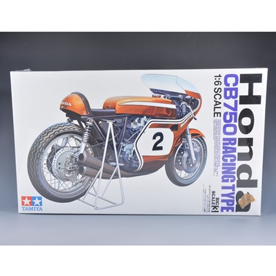 Lot 109 - Tamiya 1:6 scale model kit; Honda CB750 racing type