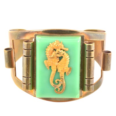 Lot 367 - A 1930s Art Deco Hippocampe bangle retailed by JHP of Paris