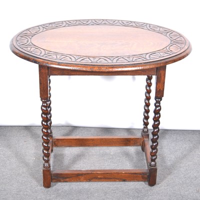 Lot 213 - Occasional table.