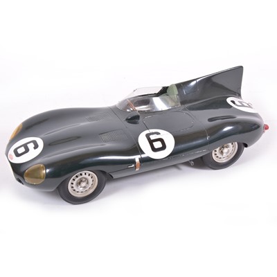 Lot 64 - Jeff Luff hand built model; a 1:12 scale model of the Jaguar D Type - Le Mans (1955)