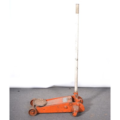 Lot 67 - Armstrong hydraulic jack, 1½ tonne capacity.