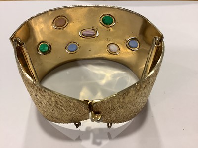 Lot 245 - A varied collection of vintage costume jewellery, Sphinx, Butler & Wilson, Coro, Monet