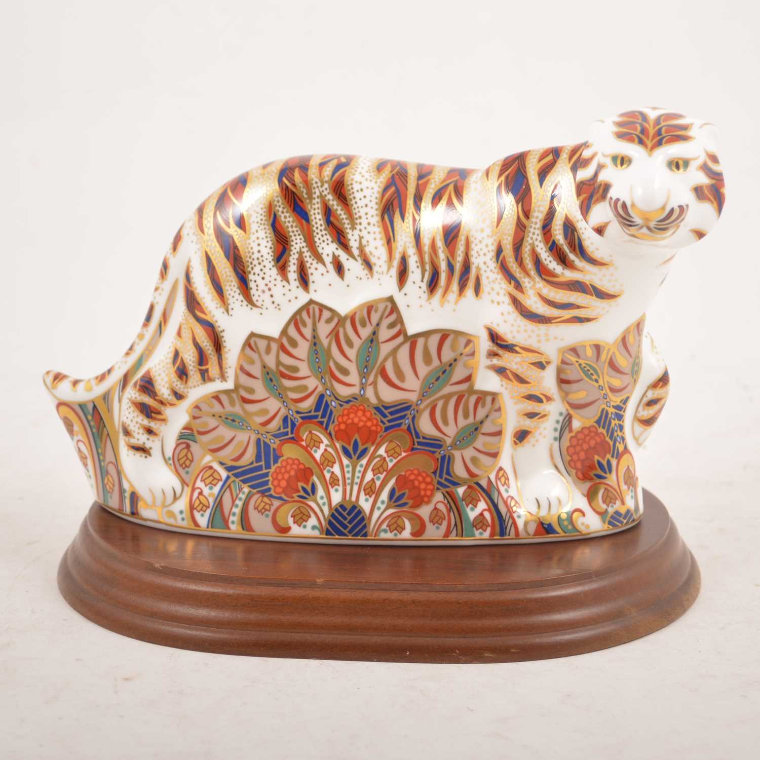 Lot 1 - Royal Crown Derby  - A large Bengal Tiger paperweight
