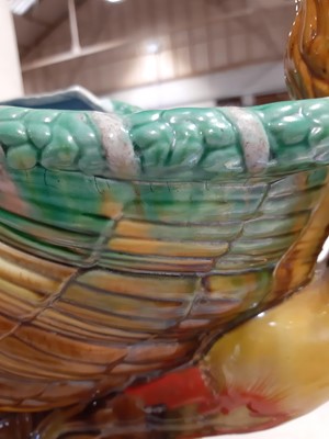 Lot 71 - A large majolica-style centre bowl