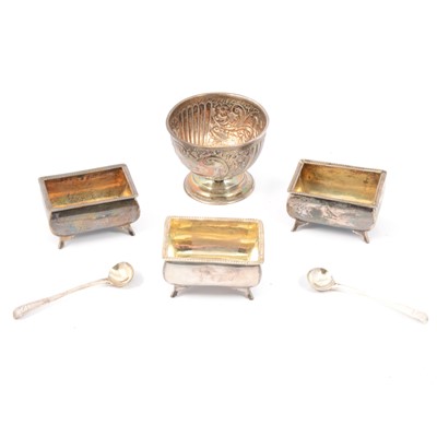 Lot 252 - Set of three silver salts, a pair of spoons and a sugar bowl
