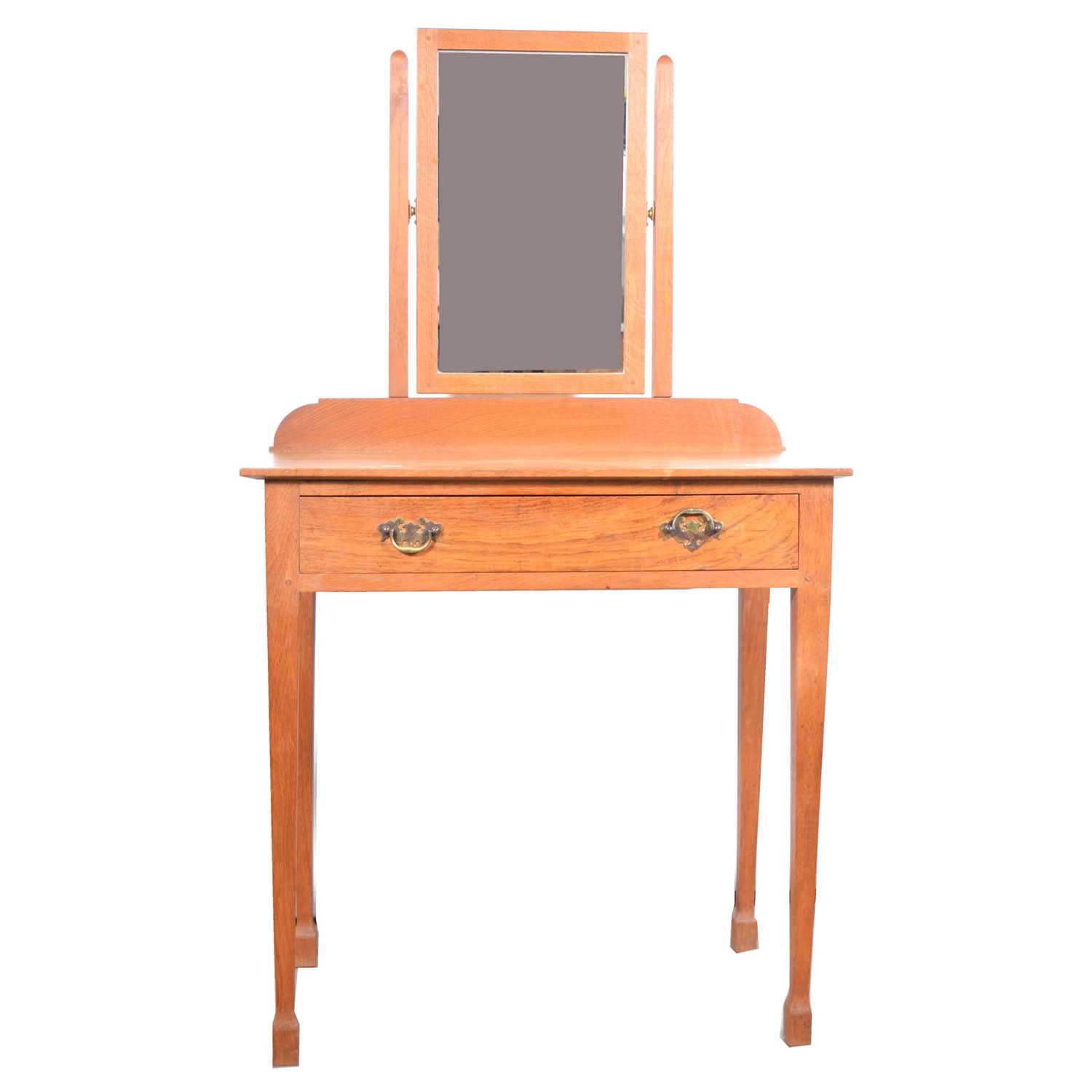 Lot 210 - Oak dressing table