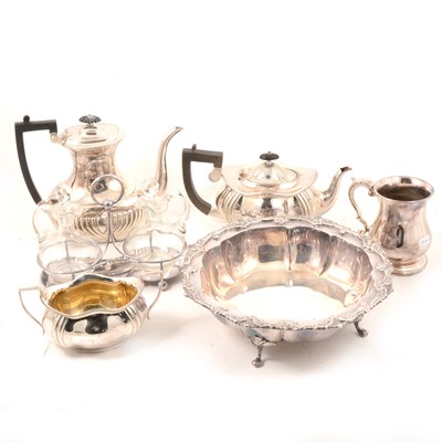 Lot 259 - Silver-plated wares.