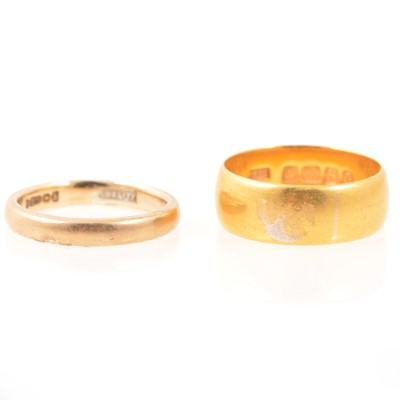 Lot 200 - Two wedding rings, 9 carat yellow gold and 22 carat.