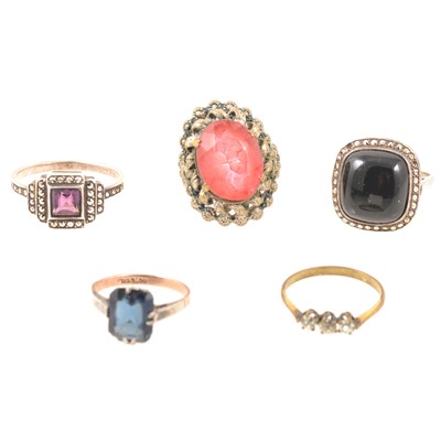 Lot 201 - Five vintage dress rings.