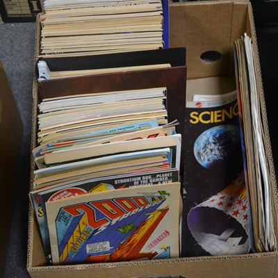 Lot 53 - Science-fiction and comic book magazines (one box)