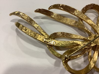Lot 291 - Bold retro costume jewellery, 1960's/70's, Monet, Coro, Laurana, Corocraft, Giovanni.