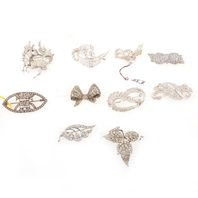 Lot 286 - Ten small paste set costume jewellery brooches, Boucher, 925, Sterling.