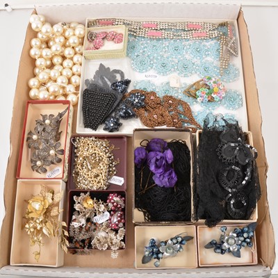 Lot 289 - Vintage beaded jewellery, appliques, brooches, earrings, buttons, dress clip.