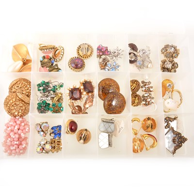 Lot 264 - Twenty-eight pairs of costume jewellery earrings, paste, plastics, 1960's 1970's.