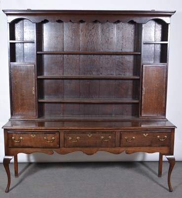 Lot 463 - George III oak dresser