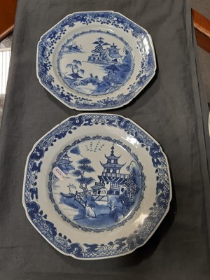 Lot 26 - Chinese export porcelain