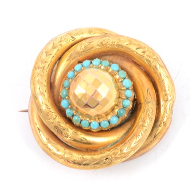 Lot 300 - Victorian yellow metal target brooch.