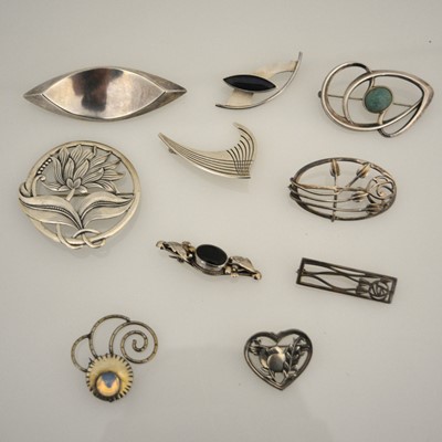 Lot 223 - Ten silver, 925 and unmarked brooches, Noblelle, Anton Michelsen, David Anderson