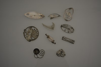 Lot 223 - Ten silver, 925 and unmarked brooches, Noblelle, Anton Michelsen, David Anderson