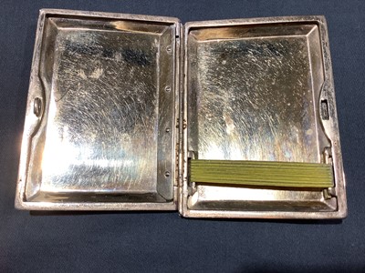 Lot 202 - 9 carat gold engine turned cigarette case by Stephen J Rose, London 1927, 80gms.