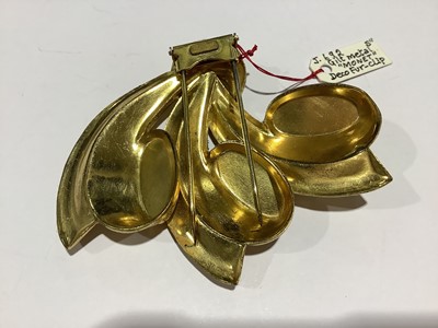 Lot 296 - Collection of vintage costume jewellery, Trifari, Kramer of New York, Monet, Weiss & Co.