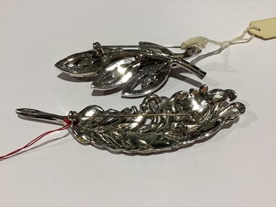 Lot 296 - Collection of vintage costume jewellery, Trifari, Kramer of New York, Monet, Weiss & Co.