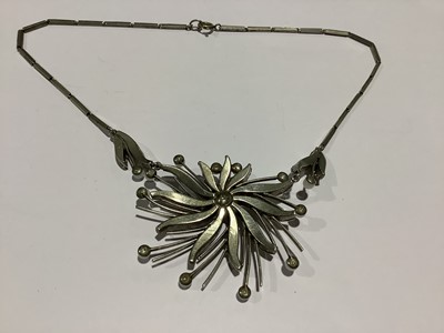 Lot 296 - Collection of vintage costume jewellery, Trifari, Kramer of New York, Monet, Weiss & Co.