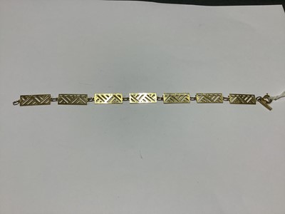 Lot 296 - Collection of vintage costume jewellery, Trifari, Kramer of New York, Monet, Weiss & Co.