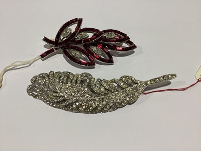 Lot 296 - Collection of vintage costume jewellery, Trifari, Kramer of New York, Monet, Weiss & Co.
